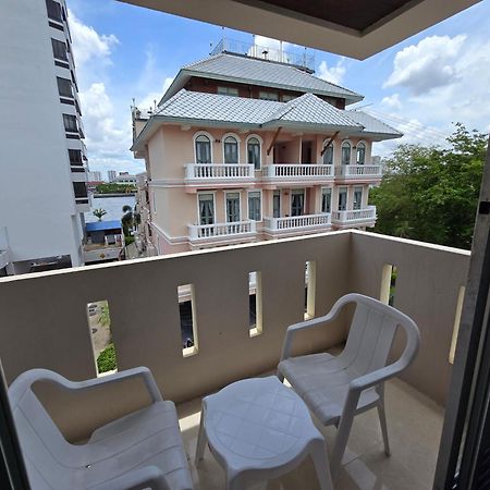 Bella Bella Riverview Bangkok Extérieur photo