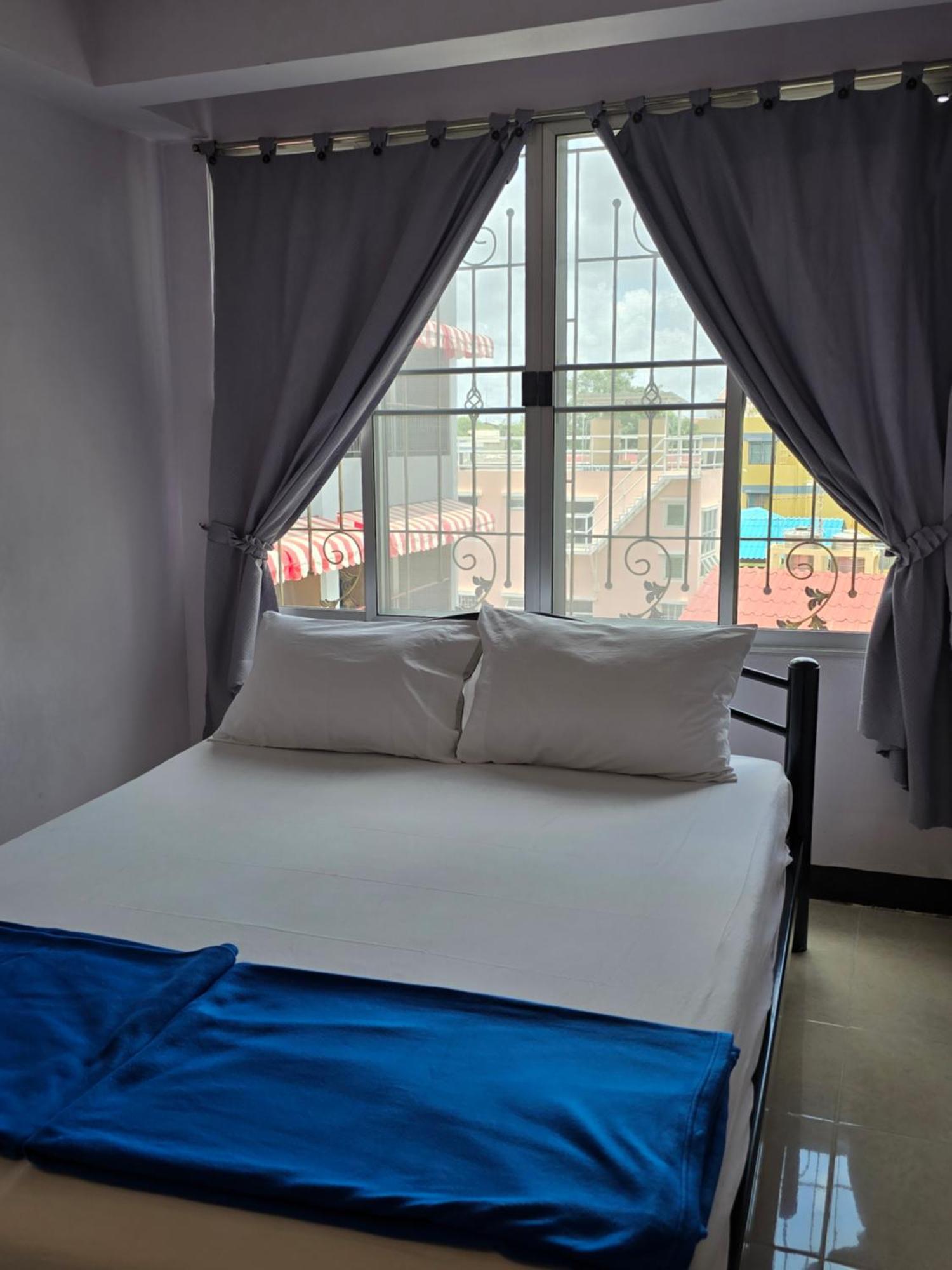 Bella Bella Riverview Bangkok Extérieur photo