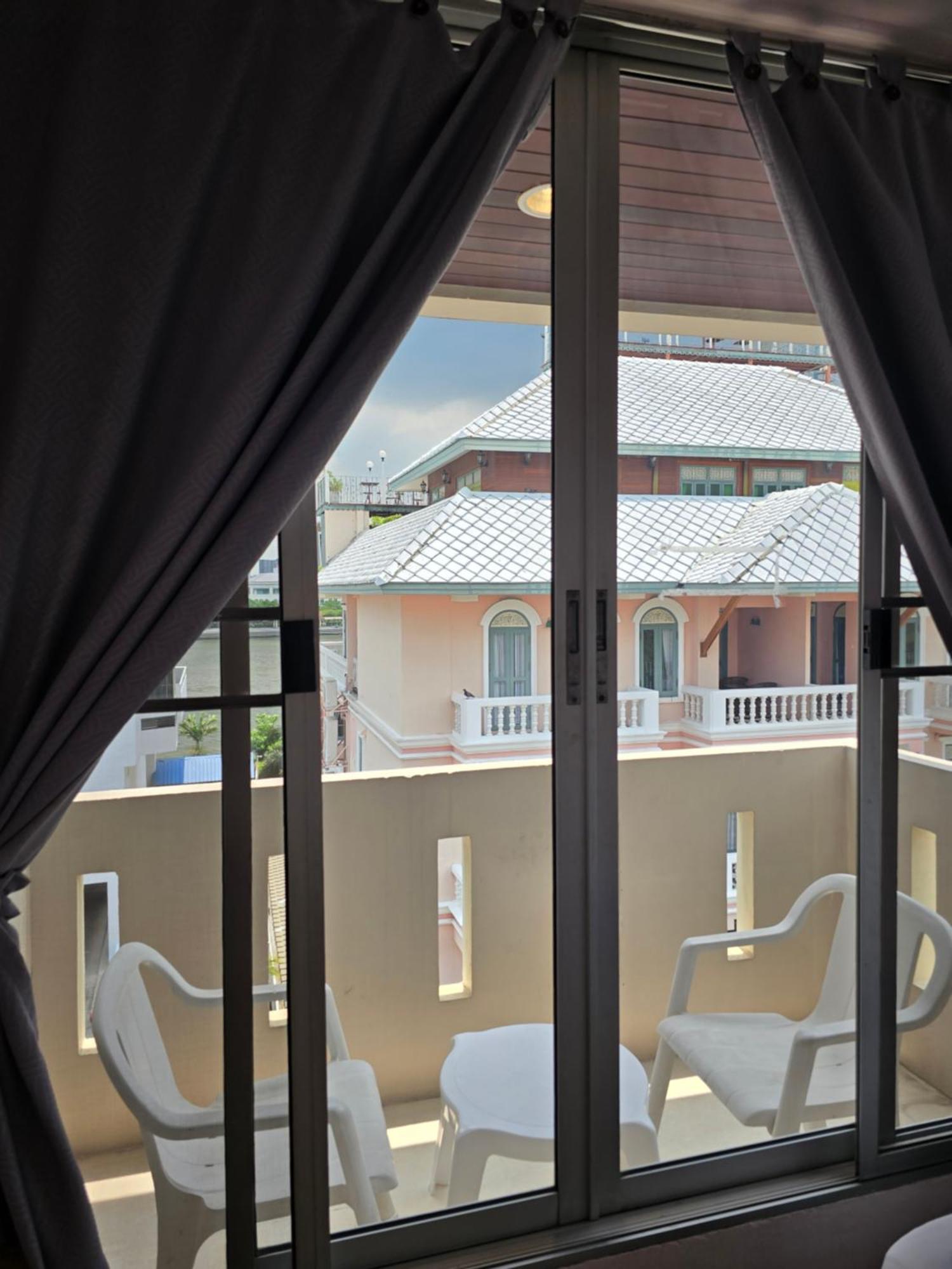 Bella Bella Riverview Bangkok Extérieur photo