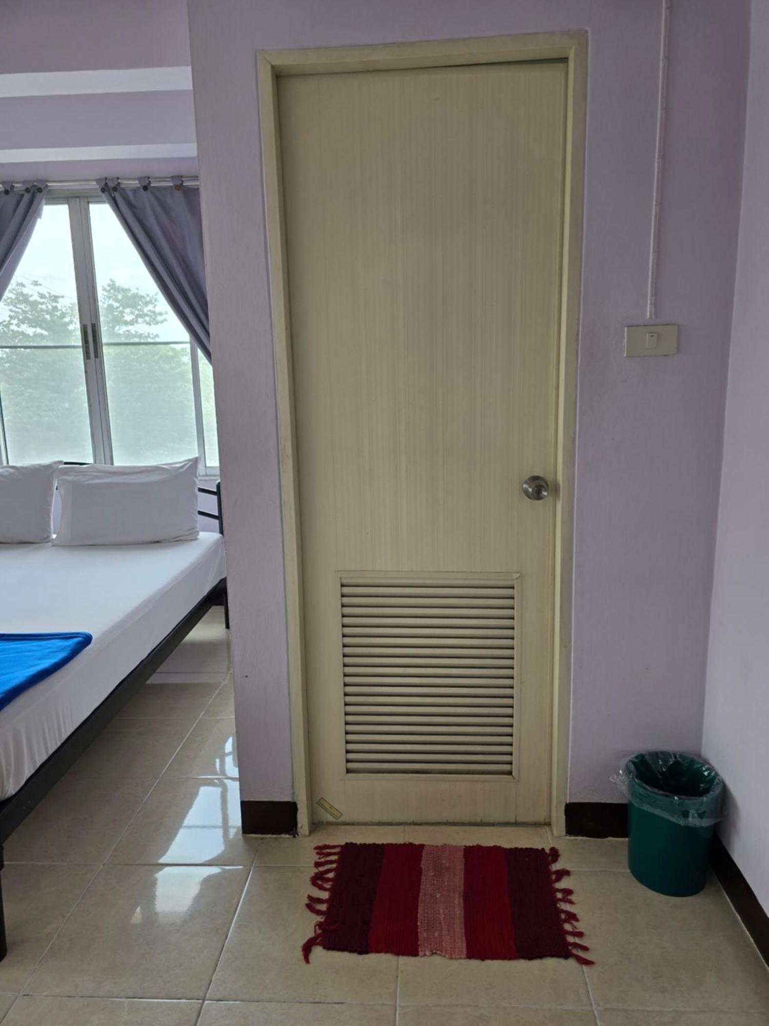 Bella Bella Riverview Bangkok Extérieur photo
