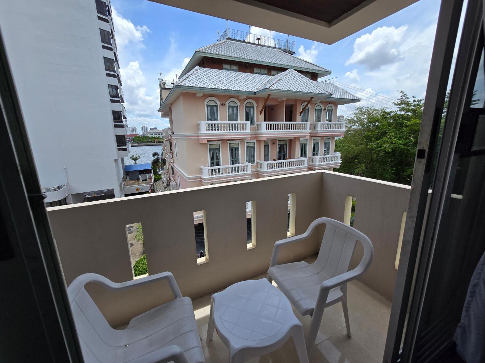 Bella Bella Riverview Bangkok Extérieur photo